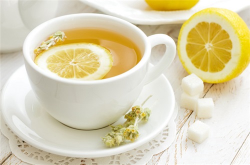 这样喝更养眼冰爽 8种清凉柠檬水的做法