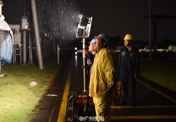 受龙卷风天气影响 广州停电用户超40万为23年来首次