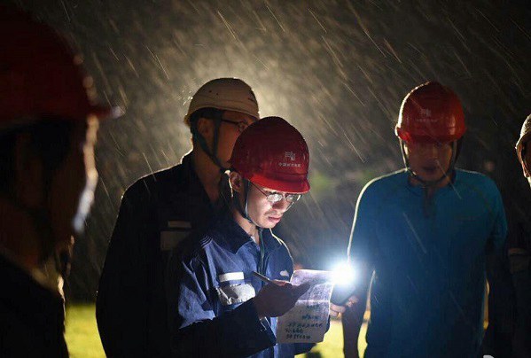 受龙卷风天气影响 广州停电用户超40万为23年来首次