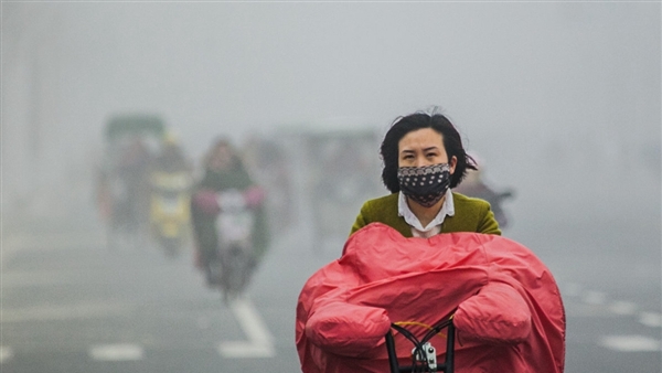 9大城市雾霾源找到 环保部：北京确认是尾气