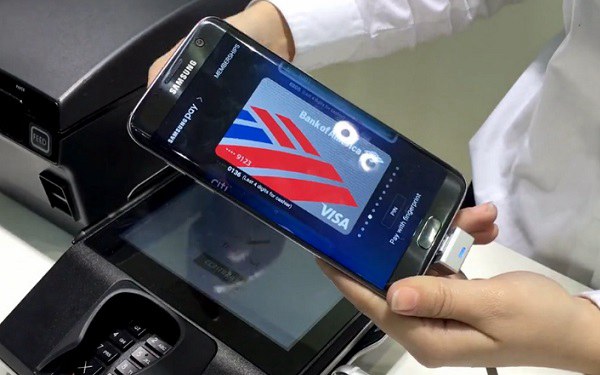 Samsung Pay体验演示视频 比Apple Pay更好？