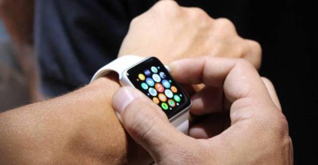Apple Watch二代或采用OLED屏幕 一代后劲已明显不足