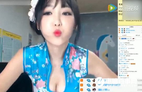 韩国美女主播穿高叉旗袍直播搬家 网友：光看腿了