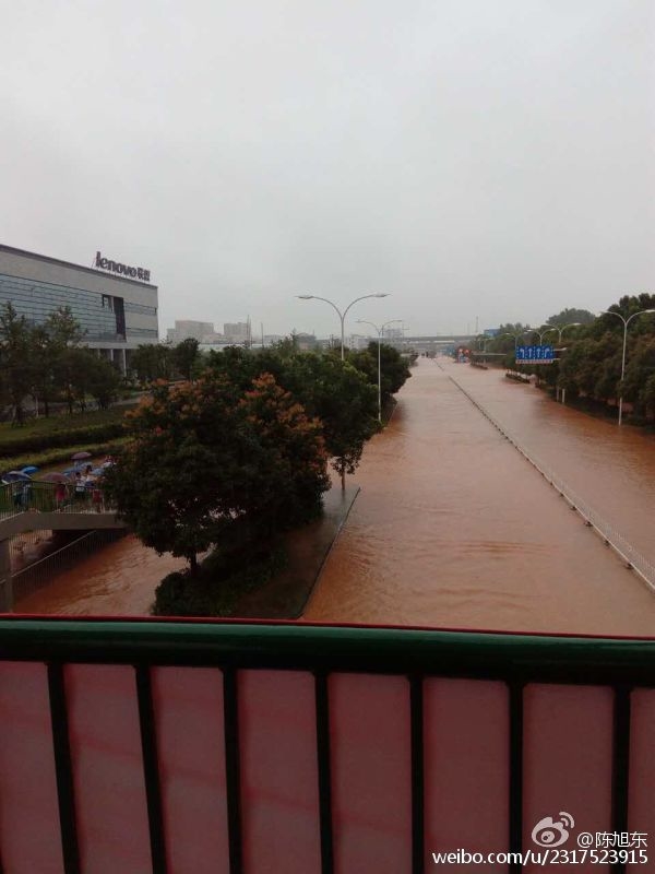 联想武汉工厂被淹：ZUK Z2线上缺货