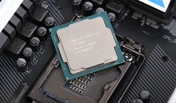 Intel七代Kaby Lake酷睿i3厉害了 超频后单核秒杀i5