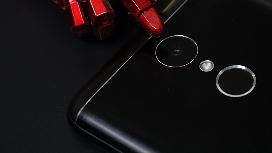 360手机N5慕斯黑版图赏：和iPhone比谁更“黑”(13/16)