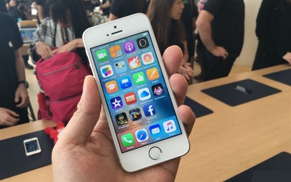 苹果悄悄调整iPhone售后 iPhone SE用户有福利