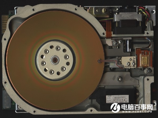 机械硬盘的发展史：SSD短短6年颠覆HDD近60年发展史 