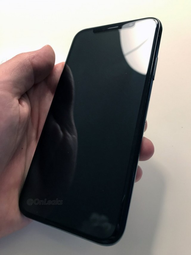 苹果iPhone 8真机模型曝光 屏内指纹识别