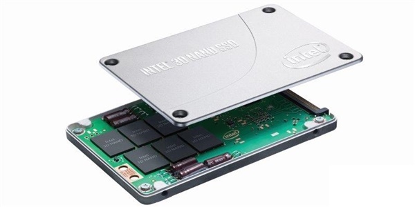 Intel全新形态SSD曝光 容量可达1000TB