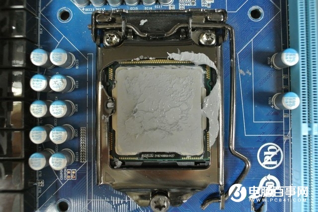 四招散热器轻松“超频”  给CPU涂硅脂正确方法大全