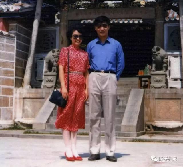 9月1日，祝习先生和彭女士结婚30周年快乐！