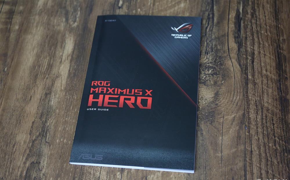 华硕玩家国度MAXIMUS X Hero Z370主板开箱图赏(18/20)