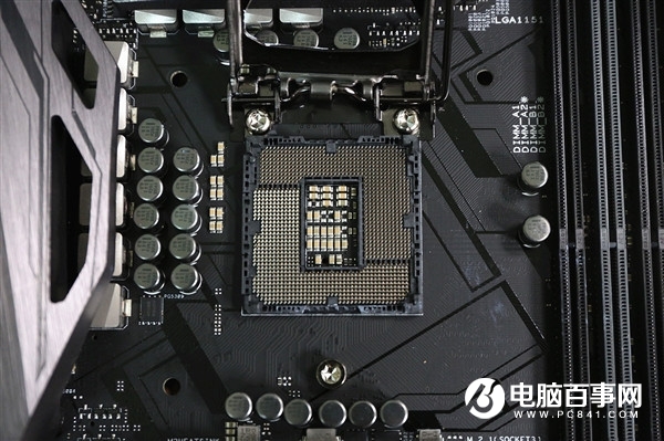 Intel i7-8700K对比7700K图赏：不仅仅是接口不同