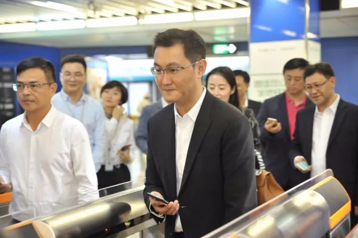 马化腾坐了一趟广州地铁 腾讯市值应声涨了700多亿