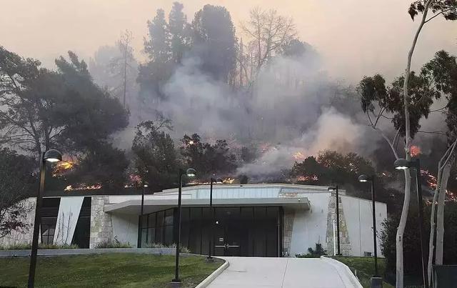 加州末日火灾已扩散4800倍 逼近优胜美地，不是天灾是人