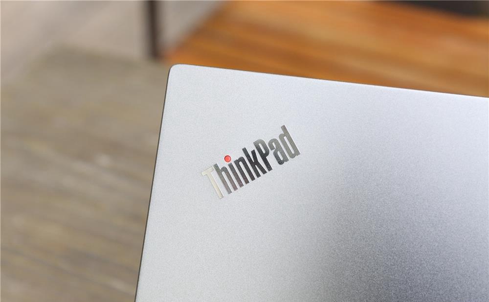 联想ThinkPad E480开箱图赏：小红点经典依旧(13/27)
