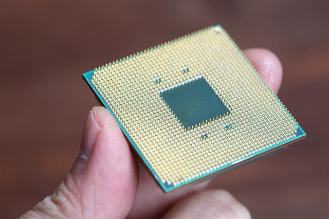 锐龙二代性能如何 AMD锐龙7 2700X\/5 2600X