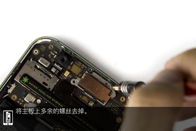 黑鲨手机做工如何 小米黑鲨游戏手机拆机图解