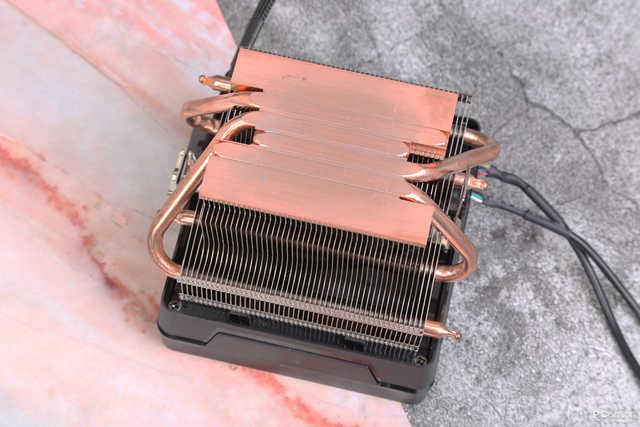 什么是下压式散热器？下压式CPU散热器发展历程