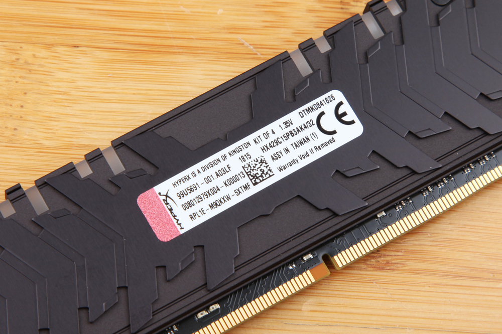 电竞内存条 金士顿HyperX Predator DDR4 RGB开箱图赏_8