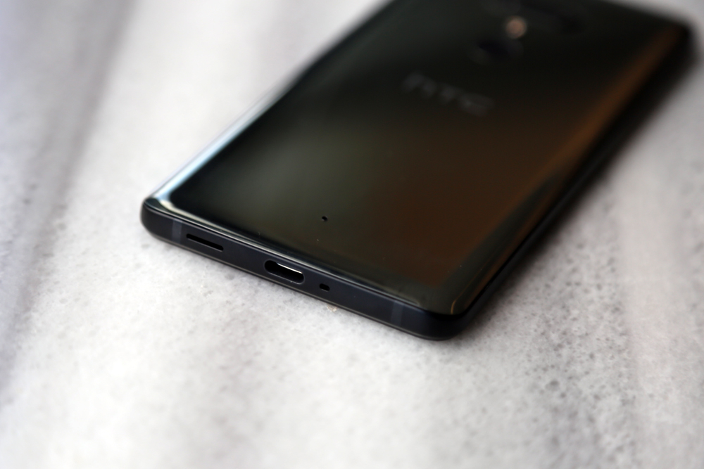 水漾玻璃机身 HTC U12+图赏(11/14)