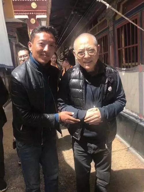55岁李连杰“苍老”似80：健康的身体 胜过家财百亿！