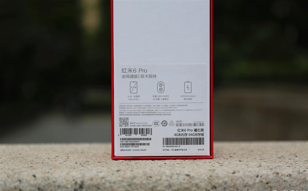 红米6 Pro开箱图赏：首款刘海版红米手机_8