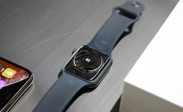 苹果Apple Watch Series 4开箱图赏：腕上的全面屏