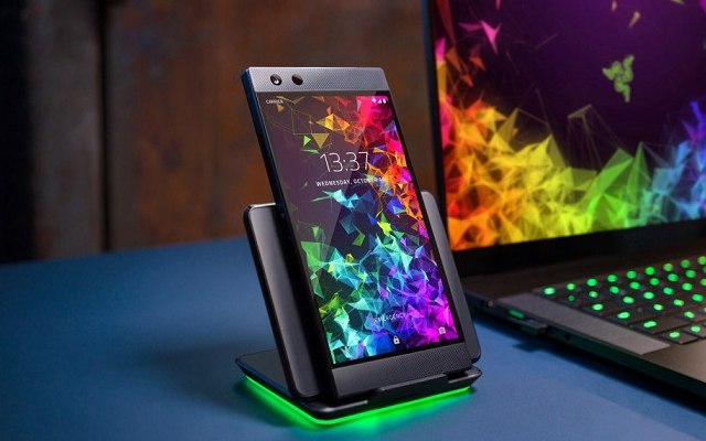 雷蛇Razer Phone 2手机发布：主打游戏 支持15W无线充电