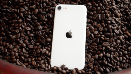 新iPhone SE评测：一个把最强芯片卖到3000的故事