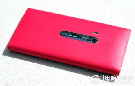 诺基亚N9手机背面