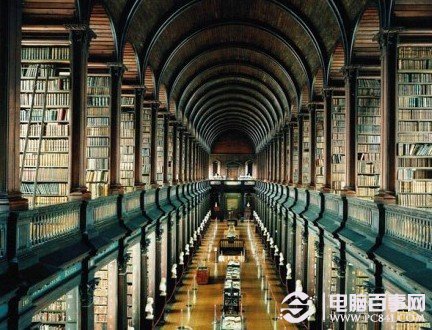 爱尔兰都柏林圣三：学院图书馆
