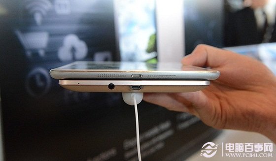 华硕Fonepad比iPad mini要厚