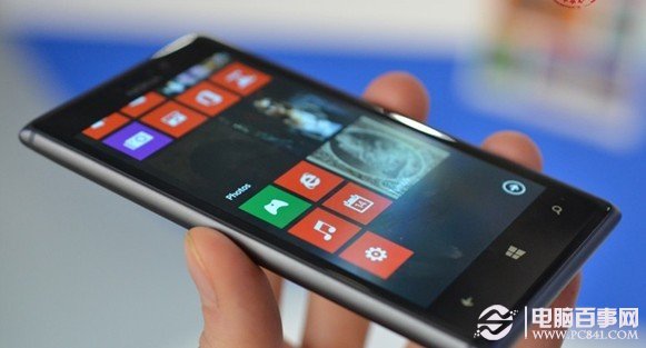 诺基亚Lumia 925手机外观
