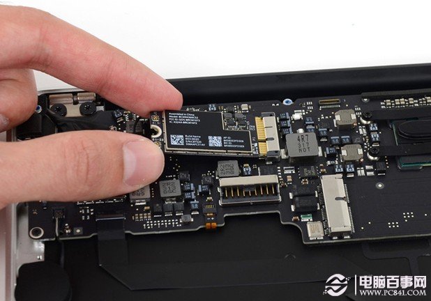 内部设计精湛 11英寸MacBook Air拆解