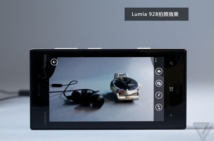 疝气闪光灯 诺基亚Lumia 928高清组图欣赏_8