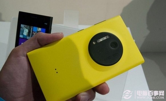 诺基亚Lumia 1020搭载4100万超高像素摄像头