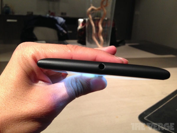 6英寸1080P巨屏 诺基亚Lumia 1520手机图赏_7