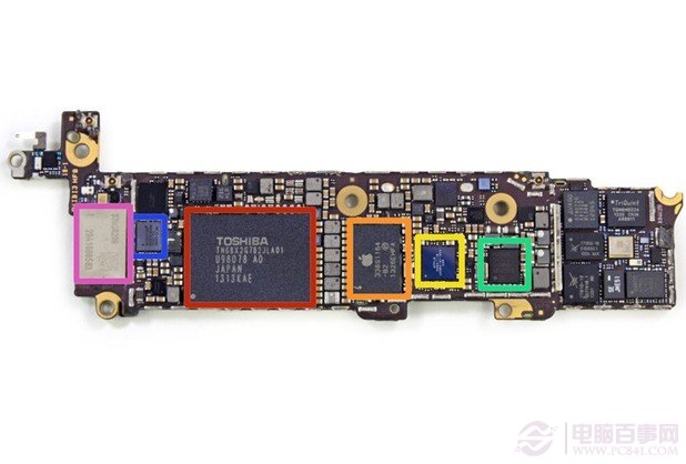 iPhone 5C主板背面芯片特写