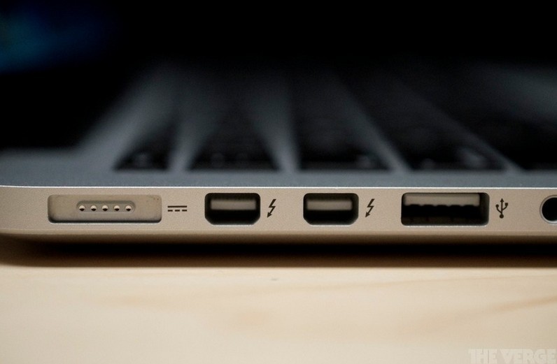 苹果新Retina MacBook Pro真机实拍解析(6/13)