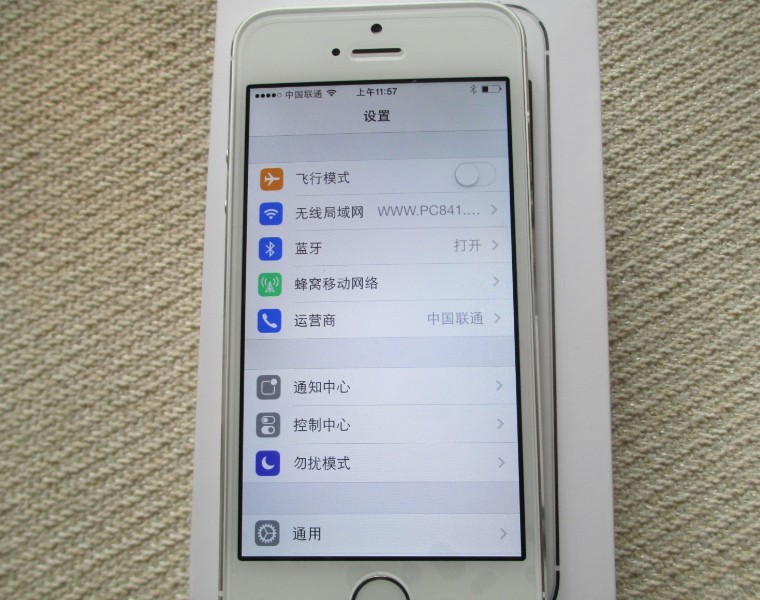 iPhone 5S银色外观图赏：iPhone 5S银色好看吗？_18