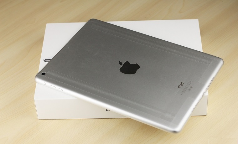 外观一个赞 iPad Air银色平板图赏_3