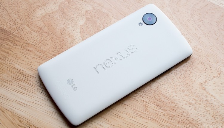 前黑后白熊猫机 谷歌Nexus 5白色真机图赏_1