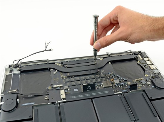 拆解MacBook Pro 2013款(3/12)
