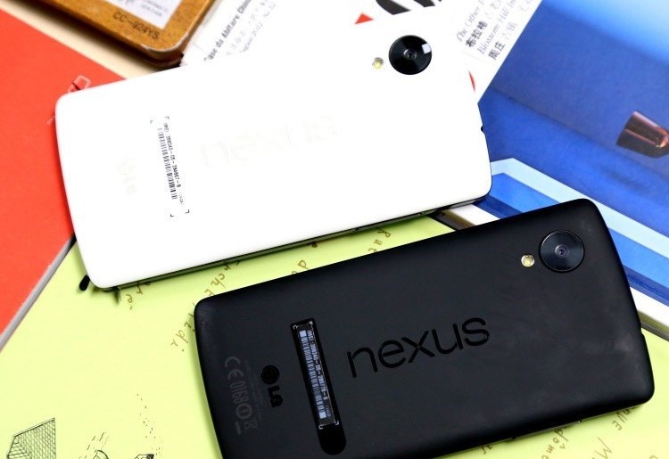 安卓4.4旗舰 谷歌Nexus5黑白双色对比图赏_4