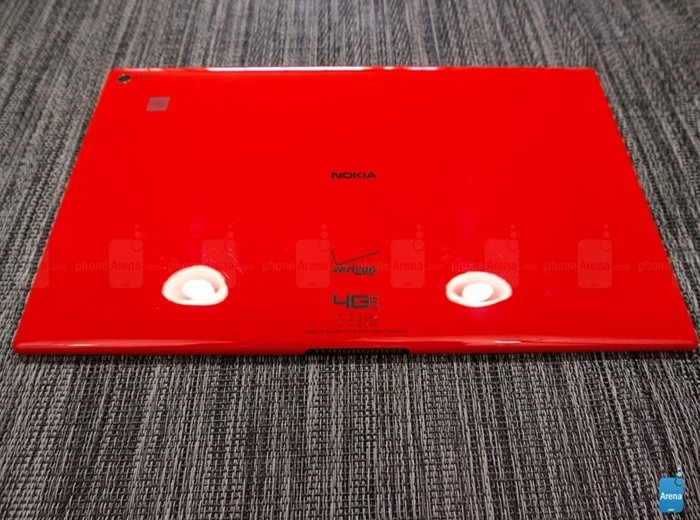 10.1寸多彩机身 诺基亚Lumia 2520平板开箱图赏(4/12)