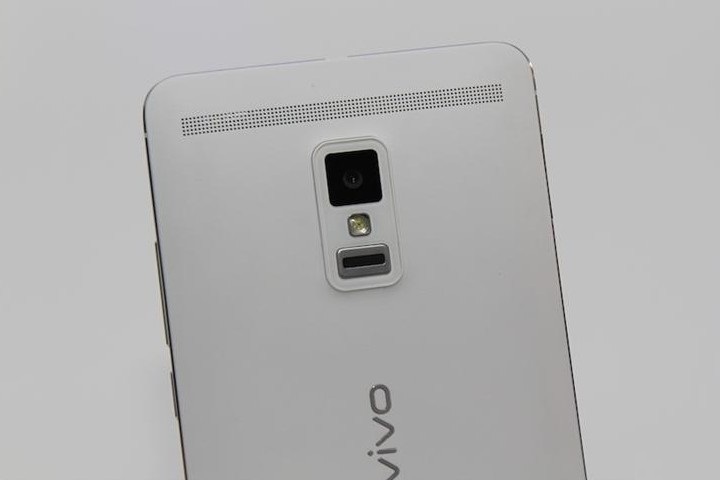 2K超清极致屏 Vivo Xplay3S手机图赏(4/13)