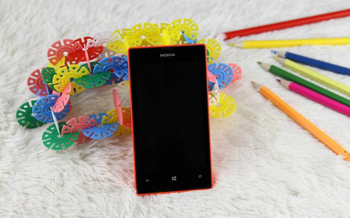 千元WP8新款手机 诺基亚Lumia 525图赏_1