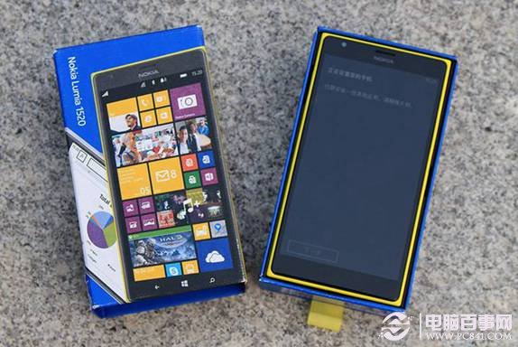诺基亚Lumia 1520开箱图片